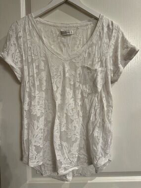 White, Sheer, Floral V-Neck Pocket Tee